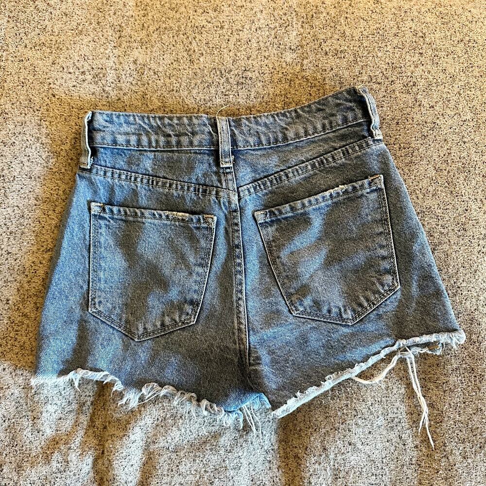 KanCan High Rise Distressed Cutoff Denim Shorts Size W0 23 Raw Hem Blue - Picture 5 of 5
